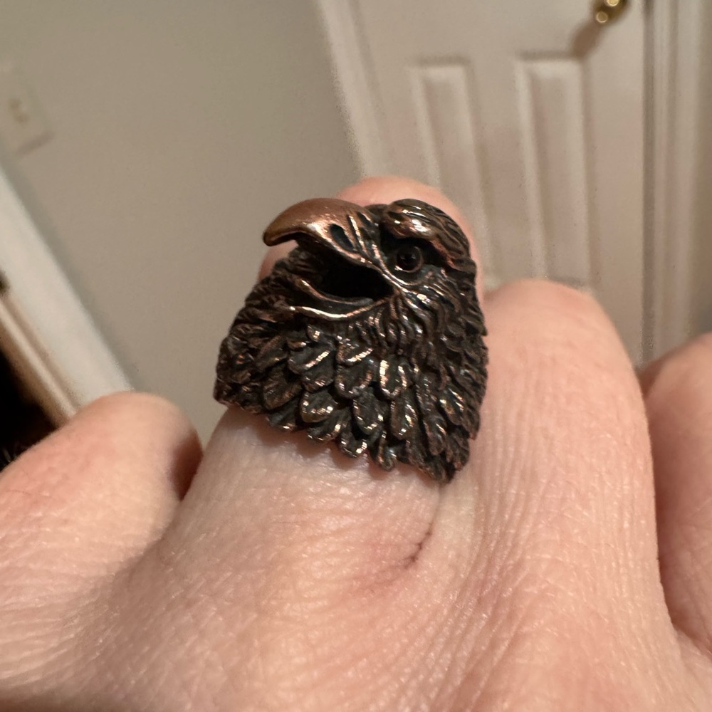 Antique Bronze Eagle Head Ring - Picture 2 of 5